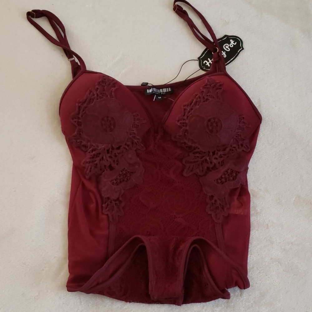🚫SOLD🚫Bodysuit size medium - Picture 1 of 4